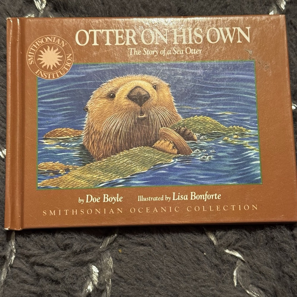1995 Smithsonian's Oceanic Collection Otter On His Own Hardback Book Vintage